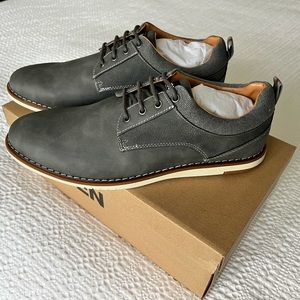 Steve Madden grey landen shoe